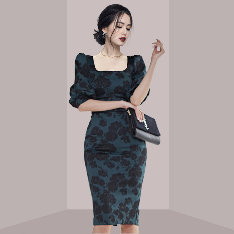 French Vintage Floral Midi Dress - ชุดเดรสยาวระดับกลาง ลายดอกไม้ ทรงเข้ารูป สไตล์เกาหลี คอเหลี่ยม เอวเข้ารูป