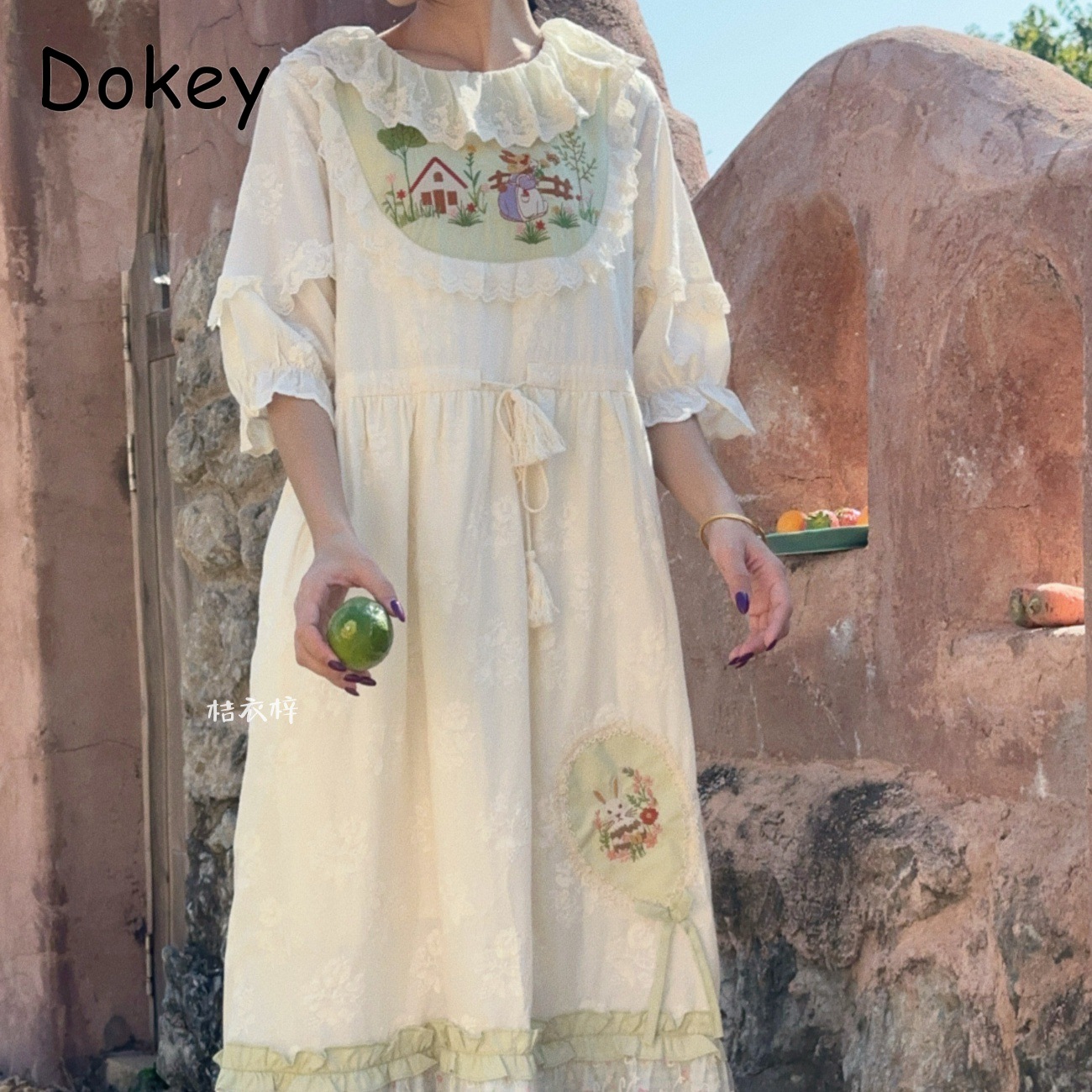 เดรสวินเทจปักลายดอกไม้สไตล์แฟร - French Vintage Floral Midi Dress บทวิจารณ์และราคา